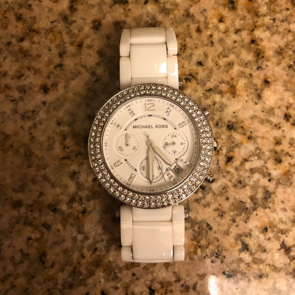 Micheal Kors ceramic white watch